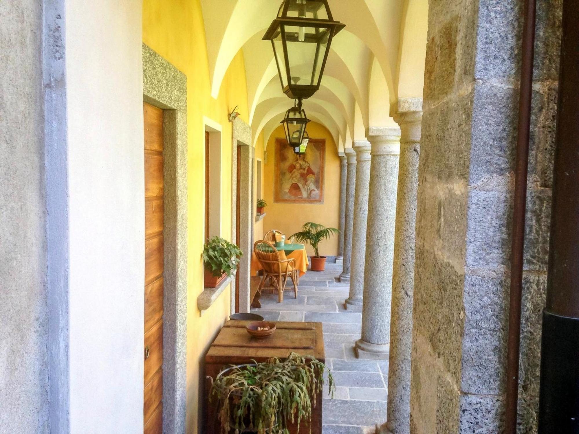 Casa Borgo Apartment Cannobio Bagian luar foto